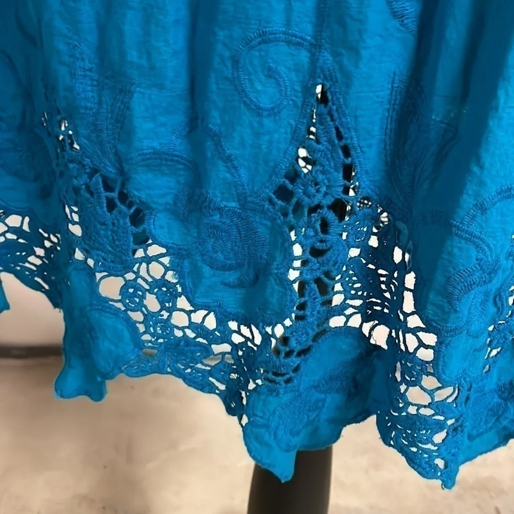 SLEEVELESS turquoise dress from Avon. Size small - Picture 4 of 7